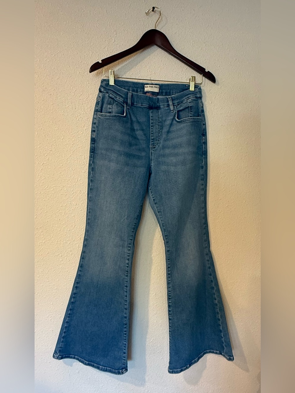 Free People We The Free CRVY Infinite Stretch Pull-On Flare Jeans L